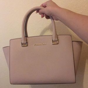 Michael Kors light pink satchel bag in excellent condition! :D